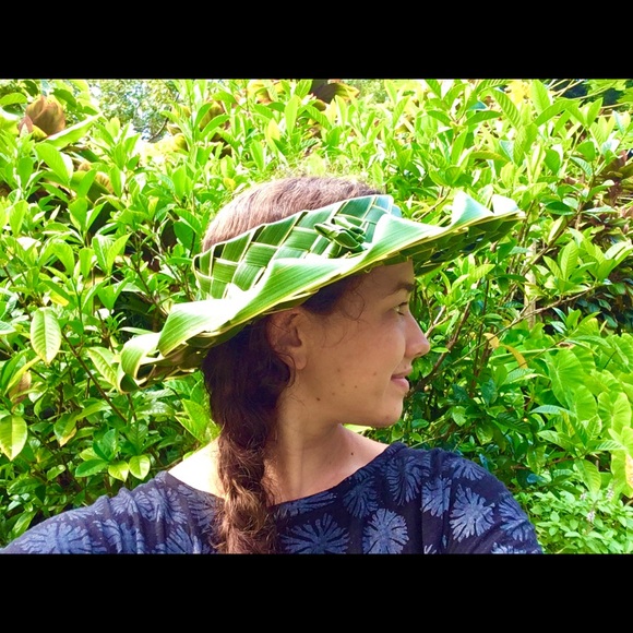 Hand woven green Coconut leaf hat